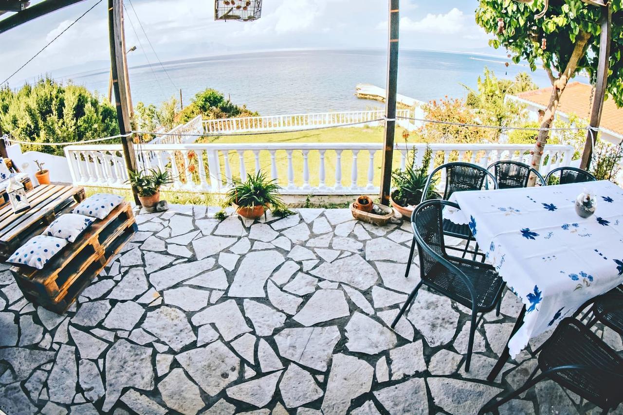 Villa Galanis By The Sea Niforeika Ngoại thất bức ảnh