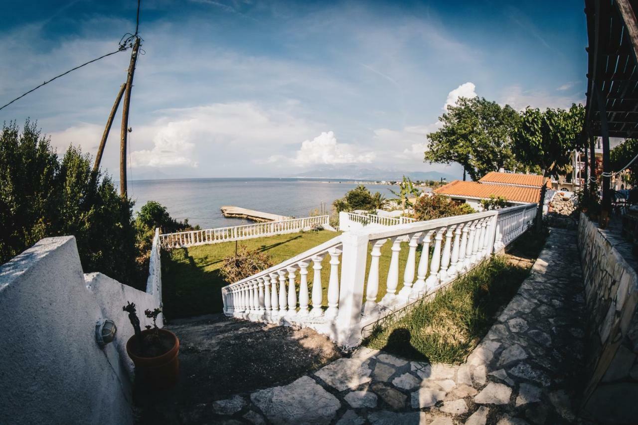 Villa Galanis By The Sea Niforeika Ngoại thất bức ảnh